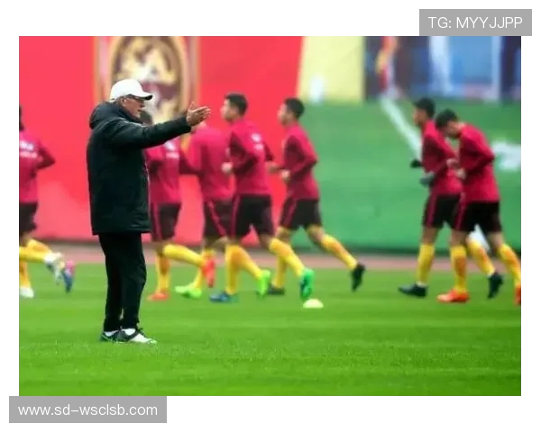 职业球员心理：长期封闭集训对球员情绪波动及赛场表现的影响分析